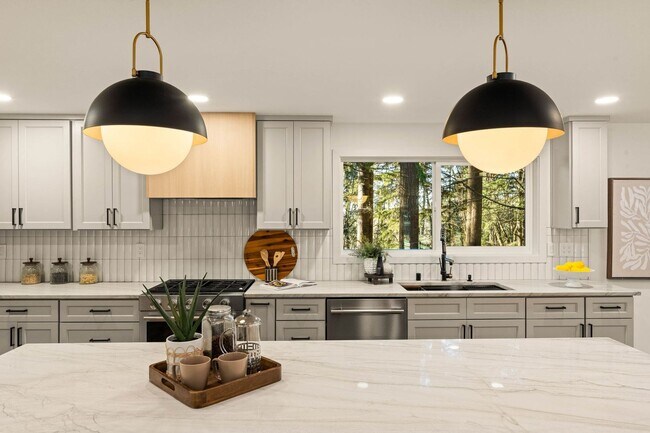Building Photo - Luxury Executive Woodinville Retreat | Fully Renovated | Sauna | 1.84 Acres | Minutes to Microsof...
