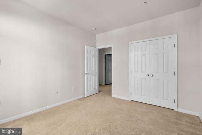 Building Photo - 1616 Hardwick Ct
