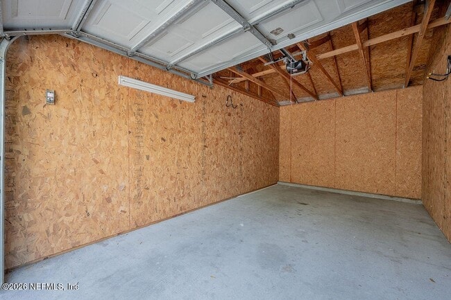 Building Photo - 19 Arbor Club Dr