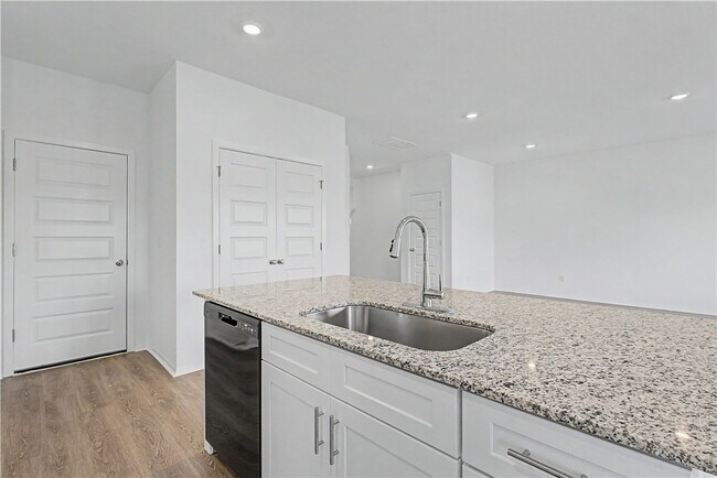 Building Photo - 3401 SW Endearment St