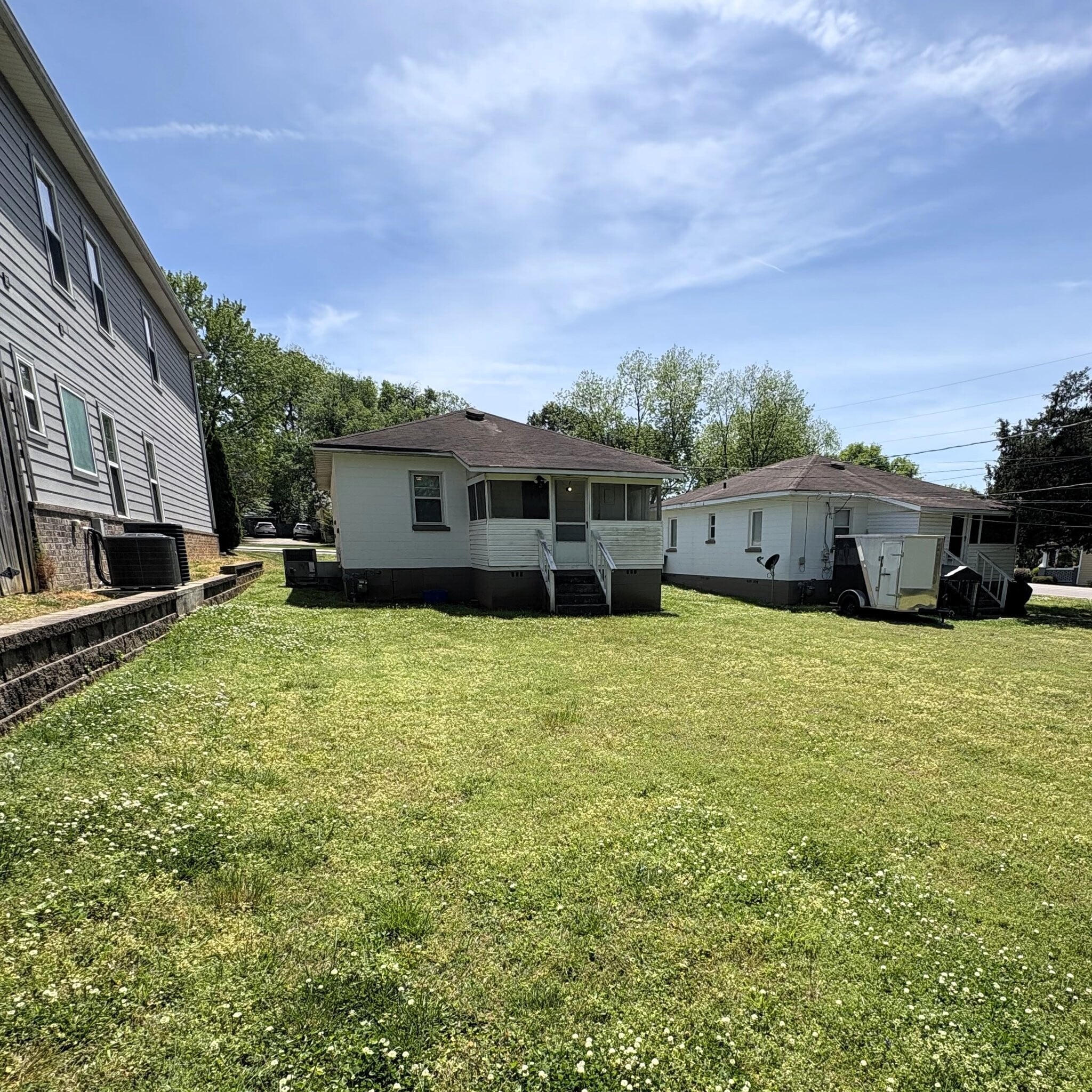 Building Photo - 1603 Pratt Ave NE