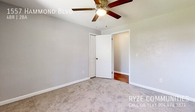 Building Photo - Beautiful Pool Home - Fenced in Yard - Sty...