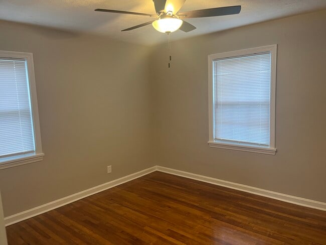 Building Photo - 673 Cedarbrook Dr