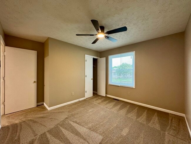 Building Photo - 500 Orchard Dr