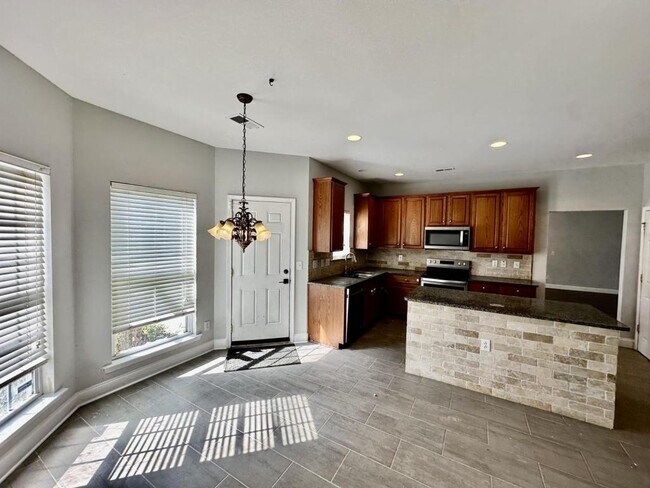 Building Photo - 11119 Amherst Glen Dr