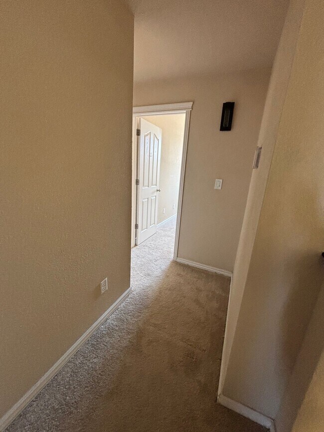 Building Photo - 2921 Pino Seco Pl