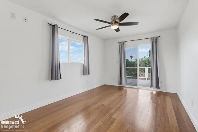 Building Photo - Beautifully Updated 4Bdm 3Ba Home with Private Pool & 2-Car Garage in Mount Helix!