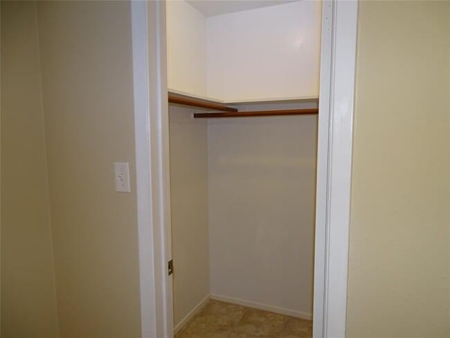 Building Photo - 7247 Barton Oaks Dr