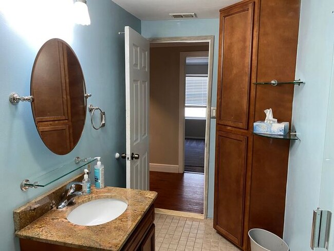 Building Photo - Wonderful 3 Bedroom/1 Bathroom in Orlando!!!!