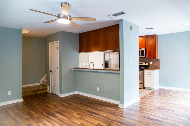 Building Photo - 6700 Cooper Ln