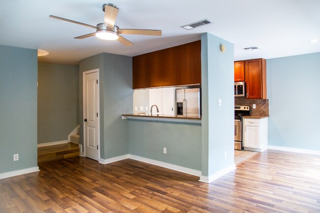 Building Photo - 6700 Cooper Ln