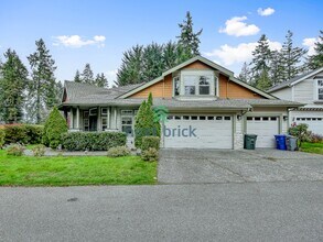 Building Photo - 4 Bed 2.5 Bath Single Family for Rent