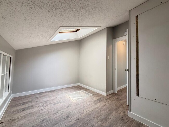 Building Photo - 13339 Water Oak Ln
