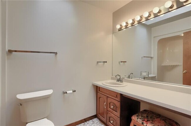 Building Photo - 316 Tarragonna St