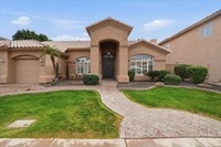 Building Photo - 1909 E Coral Tree Dr