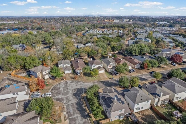 Building Photo - 336 Celery Loop