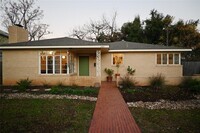Building Photo - 205 N Ave A