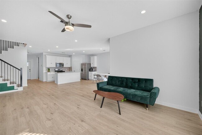 Building Photo - 30611 Castle Cove Dr