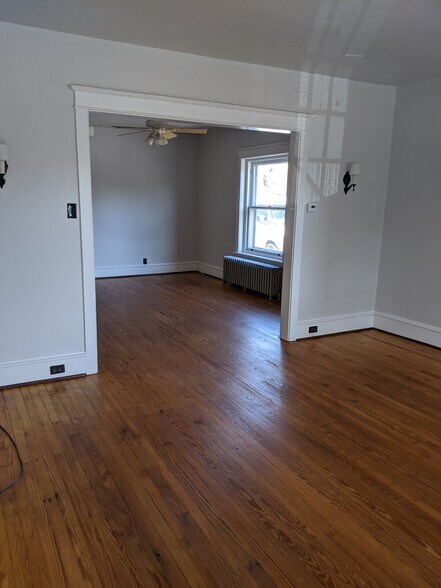 Building Photo - 69 W 5th St