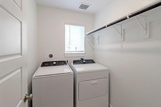 Building Photo - 2611 Cactus Rnch Ln