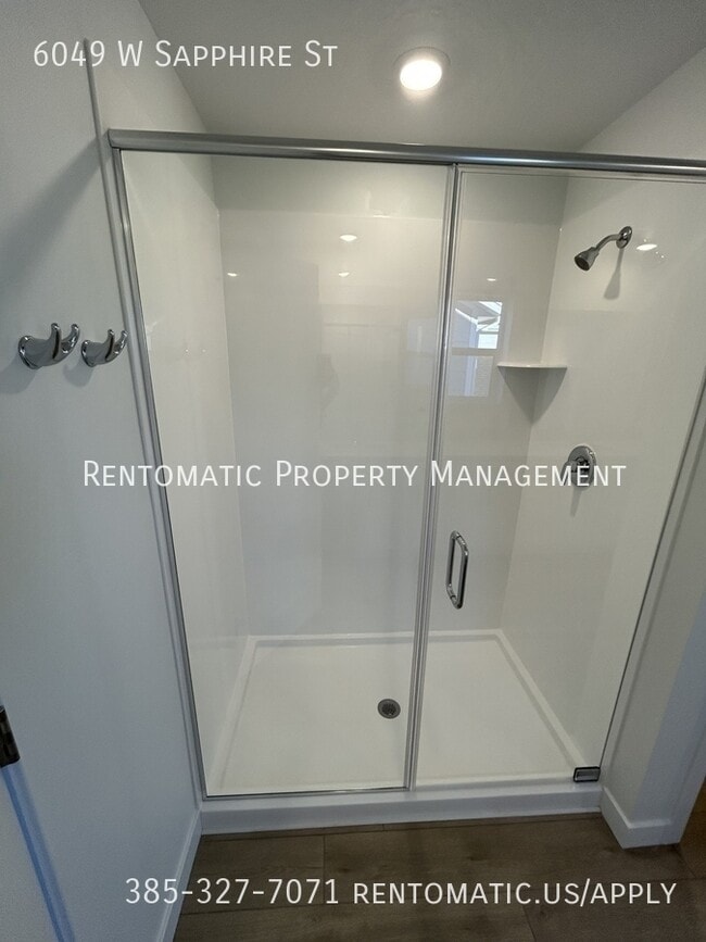 Building Photo - 6049 W Sapphire St