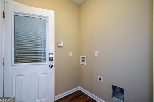 Building Photo - 1781 Waterside Dr