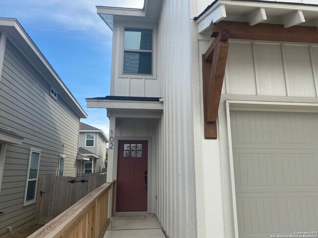 Building Photo - 10312 Lynwood Crk