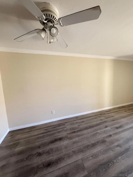 Building Photo - 7405 Charmant Dr