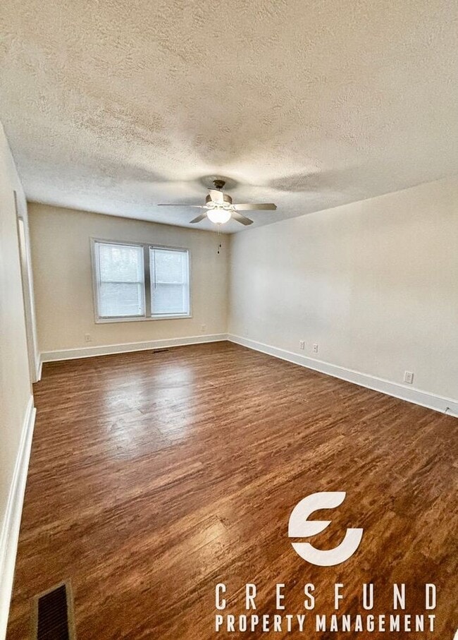 Building Photo - 3 Bed, 3 Bath located in HAYMOUNT - READY FOR MOVE IN TODAY!