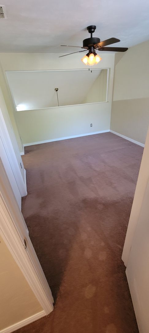 Building Photo - 2 Bedroom/2 Bath Townhome in Rockwood Villas