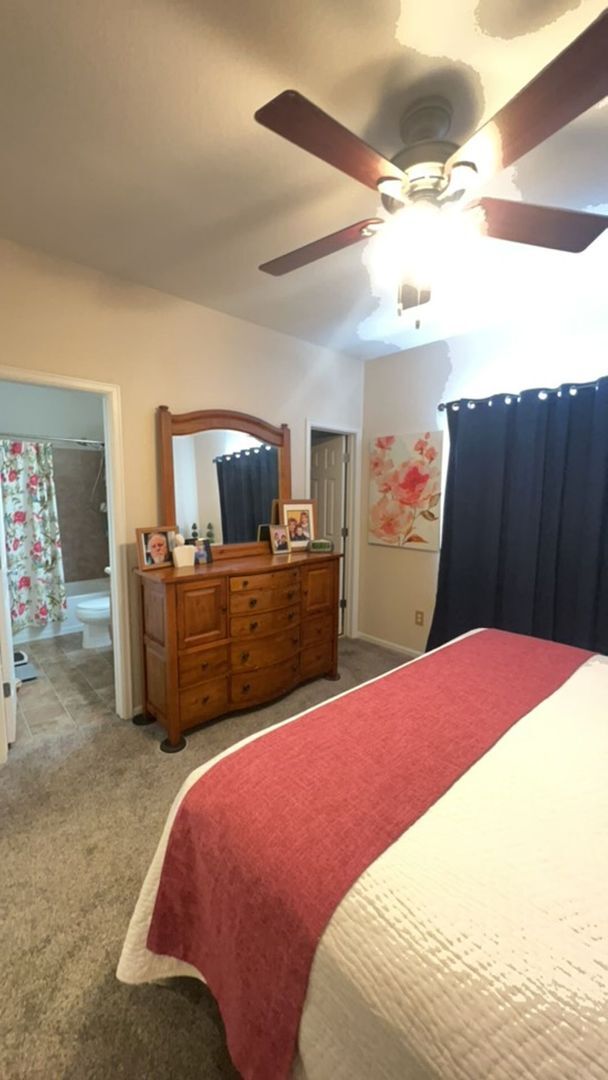 Building Photo - Beautiful single family Ranch style home Available!