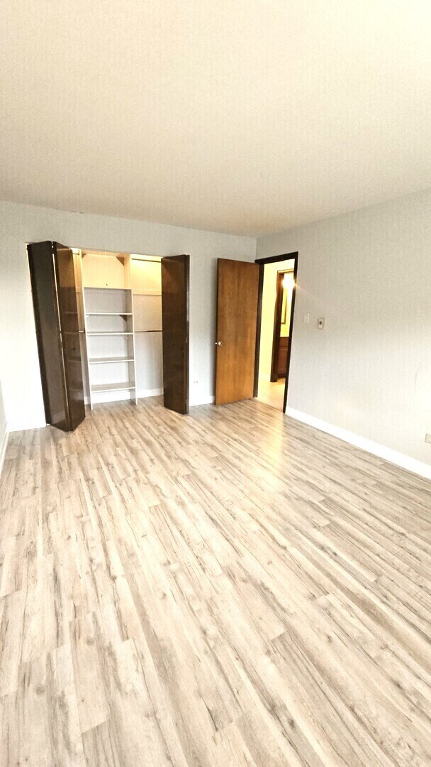 Building Photo - 7540 W 111th St