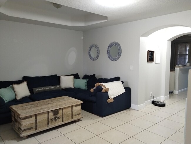 Building Photo - 2888 Hidden Hills Rd