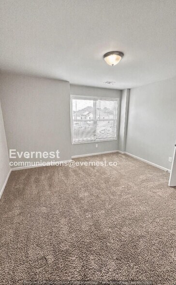 Building Photo - 314 Bertha Honey Stewart Dr