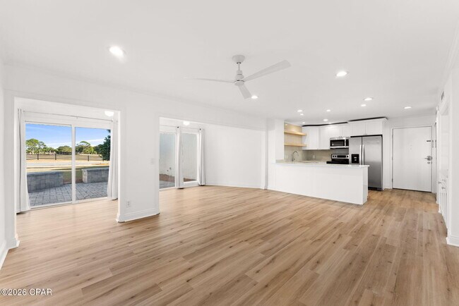 Building Photo - 4726 Bay Point Rd