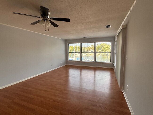 Building Photo - NAPIER