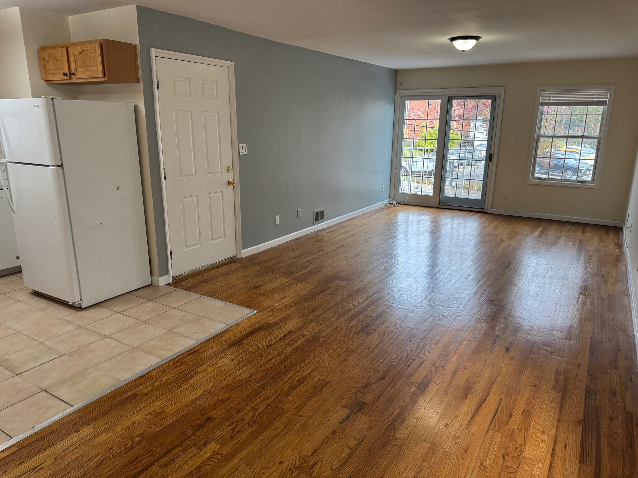 Building Photo - 31 Emory St