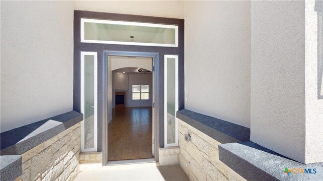 Building Photo - 808 Dred Roger Circle
