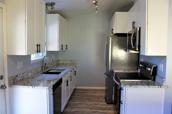 Building Photo - 4535 Witches Hollow Ln