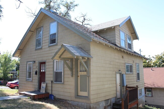 Primary Photo - 627 S Jefferson St