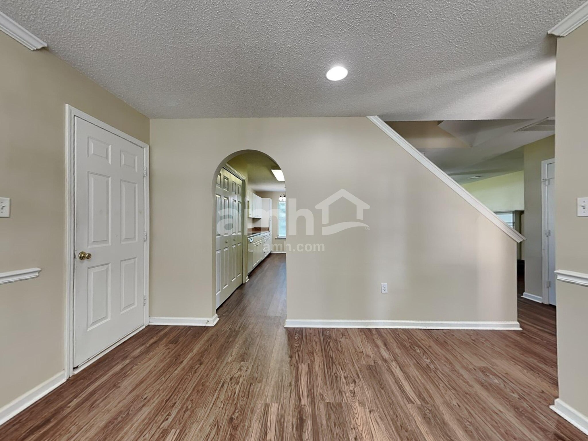 Building Photo - 130 Parkview Rd