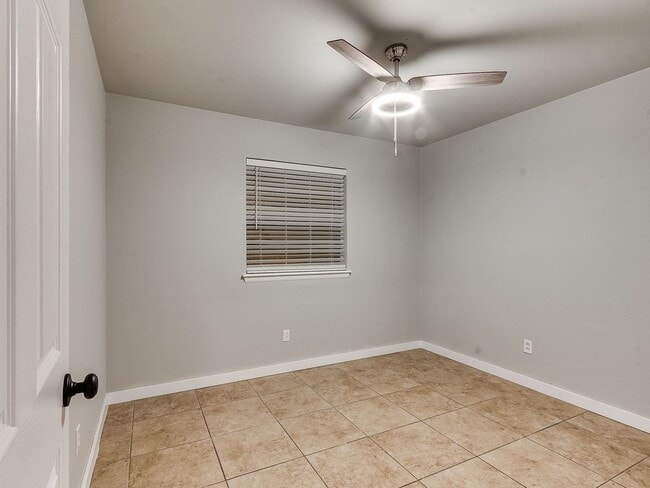 Building Photo - Spacious 4 bedroom in Edmond!