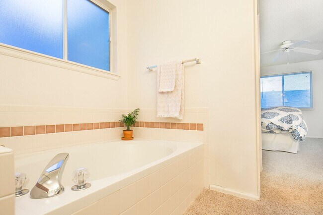 Building Photo - Spacious and Serene Home with Ideal Location near Parks, Trails, and Schools!