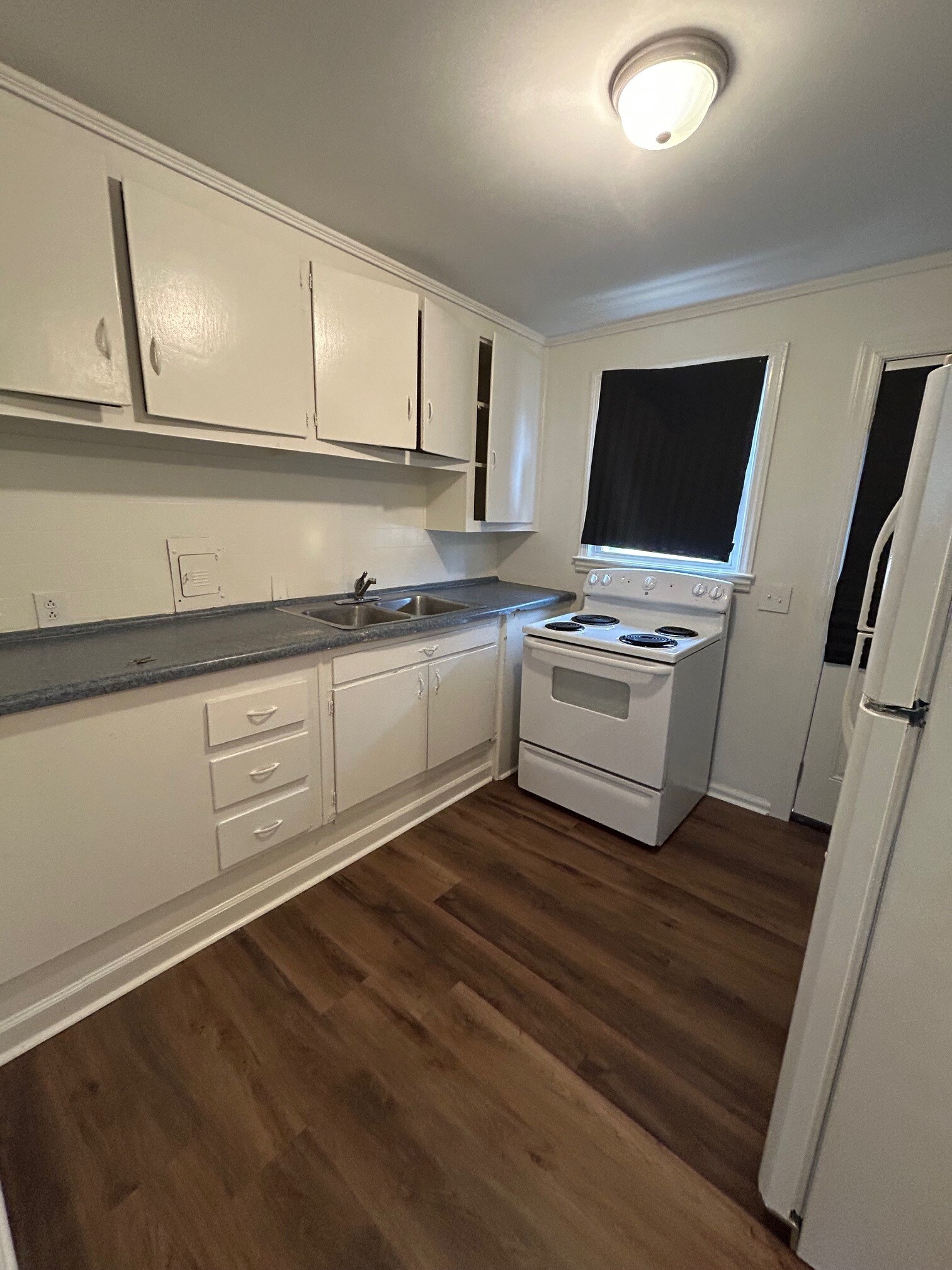 02__Kitchen - 2922 Chestnut St