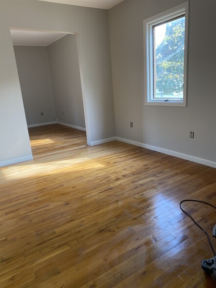 Bedroom - 5716 N Denver Ave