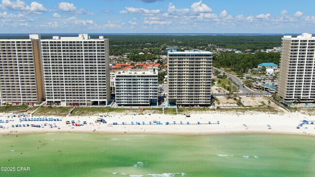 Building Photo - 10719 Front Beach Rd