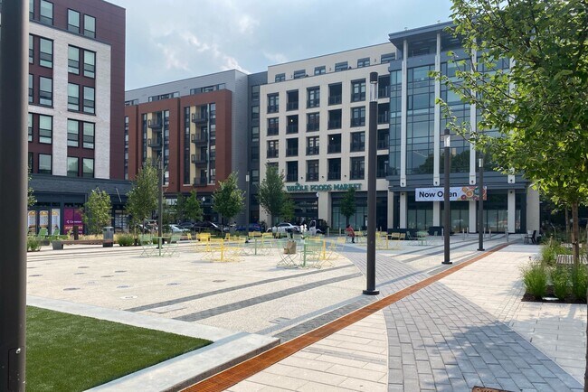 Building Photo - 6608 14th St NW