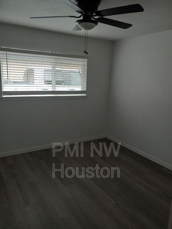 Building Photo - 2681 Gessner Rd