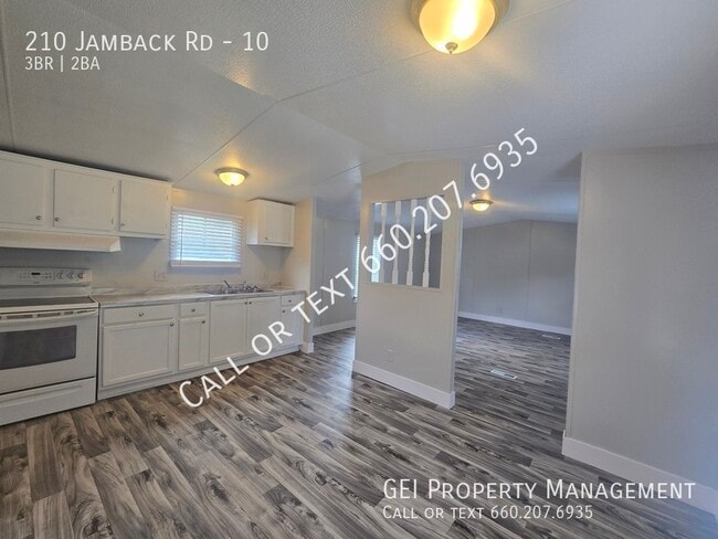 Building Photo - 210 Jamback Rd