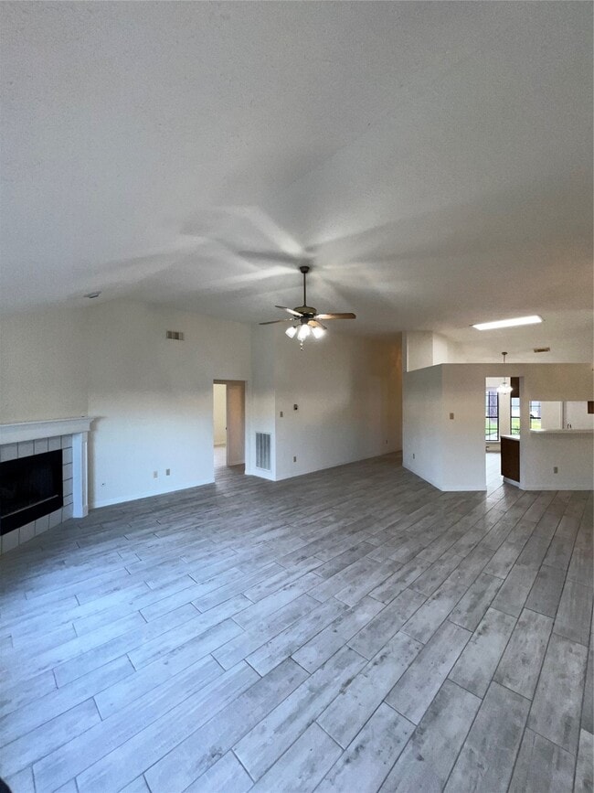 Building Photo - 21810 N Tangle Creek Ln